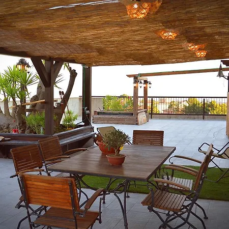 Terrazza Dell'etna Couette-café 3*